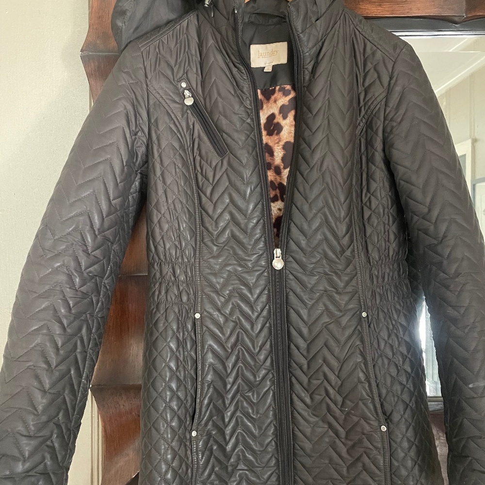 Women’s black jacket